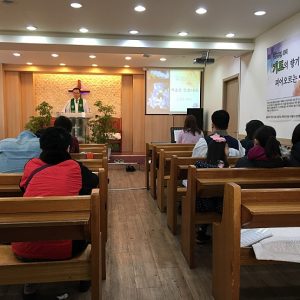복음을 듣습니다(로마서10:16-18)
