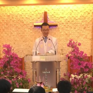 땅바닥에 새겨진 이름, 생명책에 기록된 이름(요한복음8:1-11, 누가복음10:17-0)